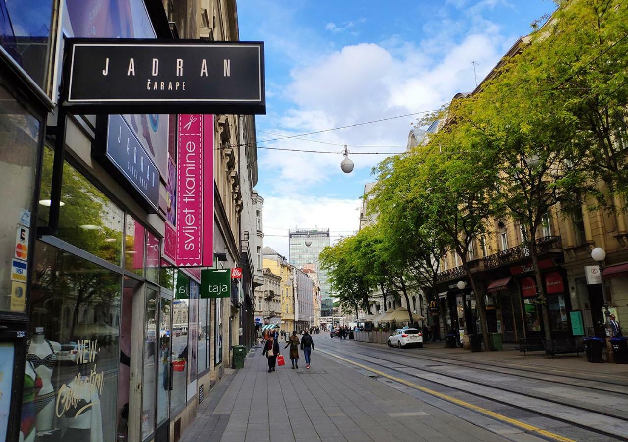 Luxurios And Historic Apartment "Shine" - Right On The Main Square ザグレブ エクステリア 写真